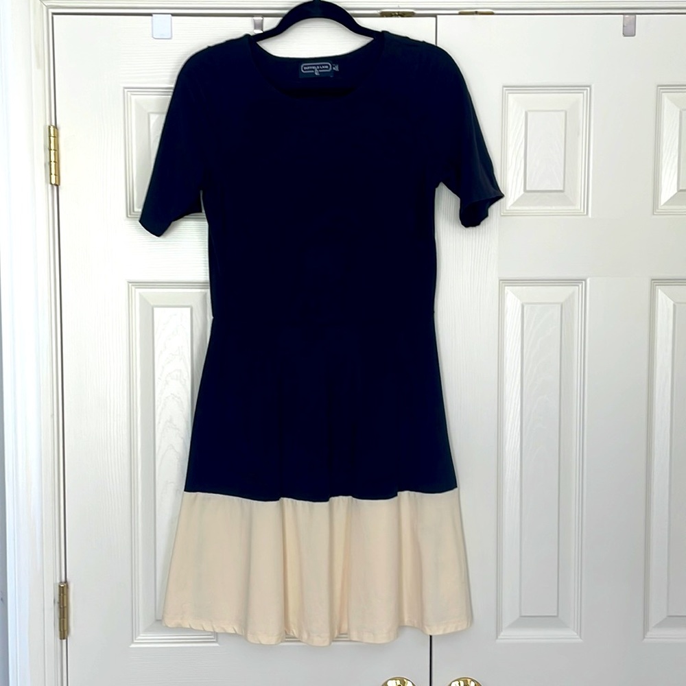 DUFFIELD Lane Dress - Size Medium